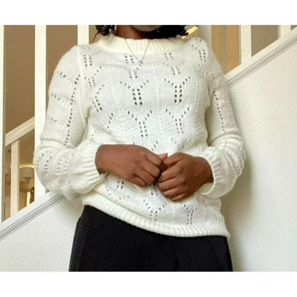 GAP Sweaters - GAP Sweater Women's S Beige Cable-Knit Pointelle Crew Neck Ribbed Balloon Sleeve